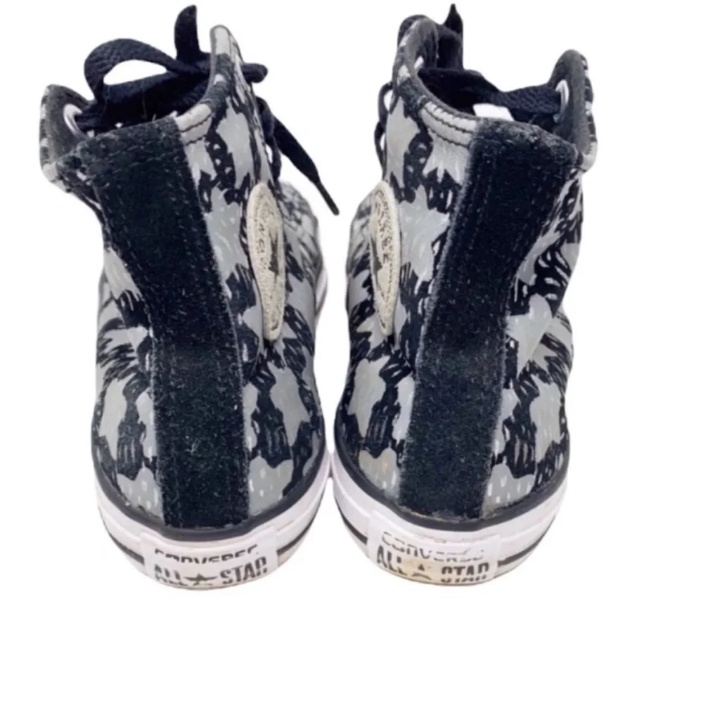 CONVERSE high top tennis shoes 2